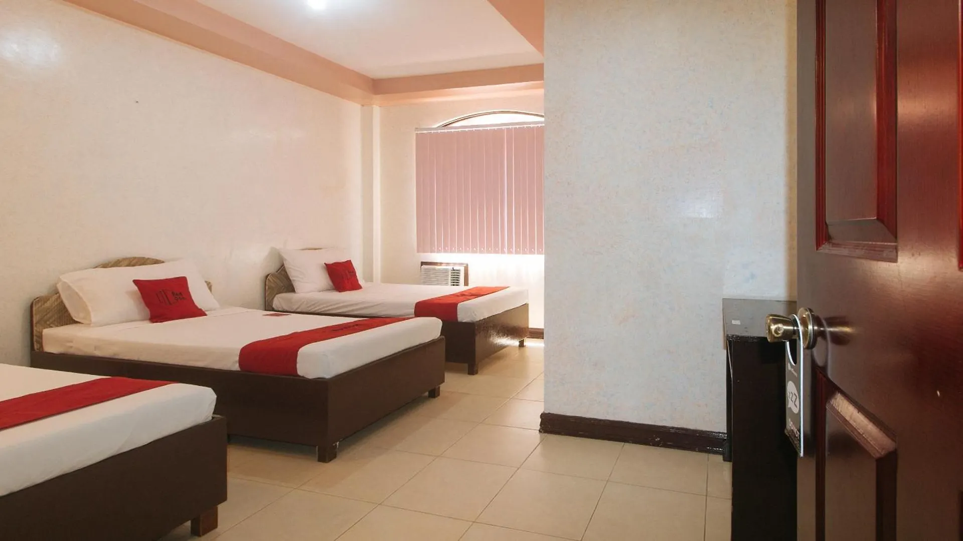 ** Otel Reddoorz At Coco Grove Tourist Inn Panglao Filipinler