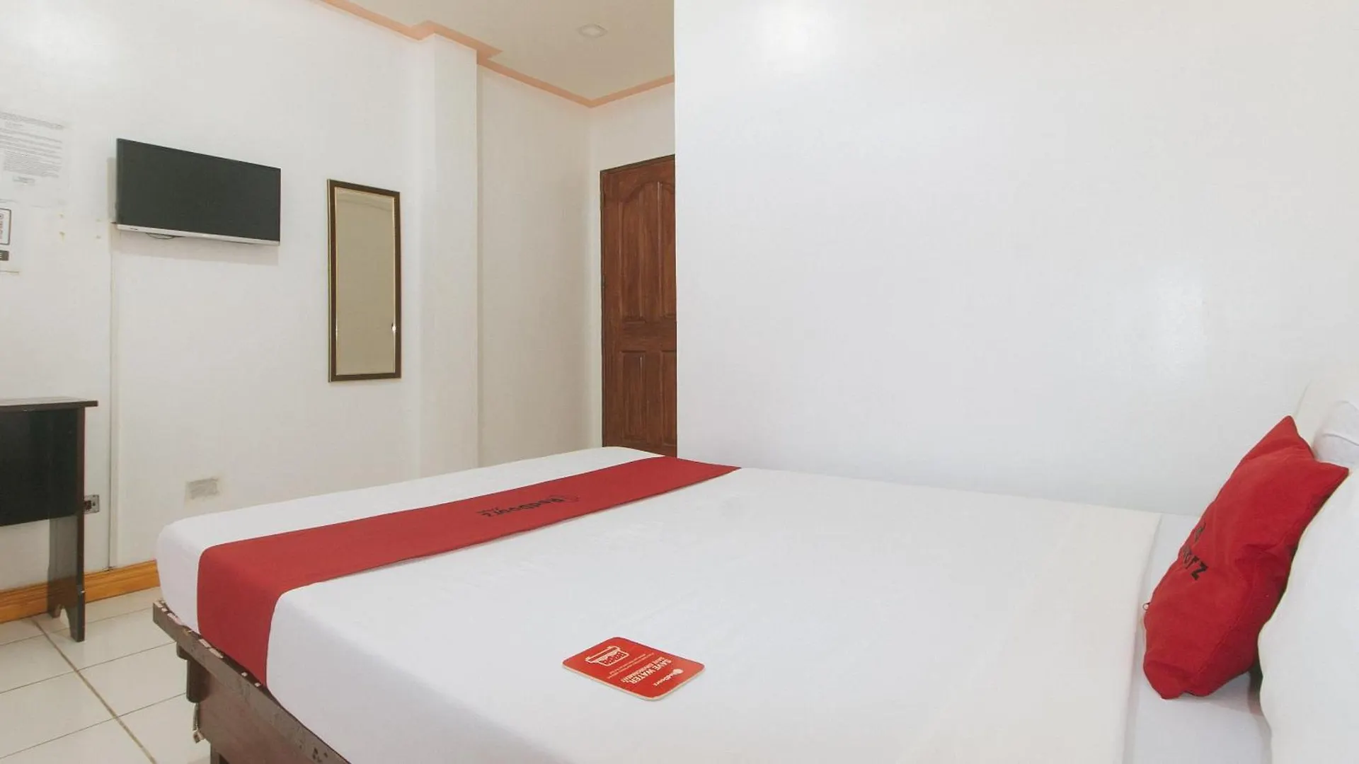 Otel Reddoorz At Coco Grove Tourist Inn Panglao