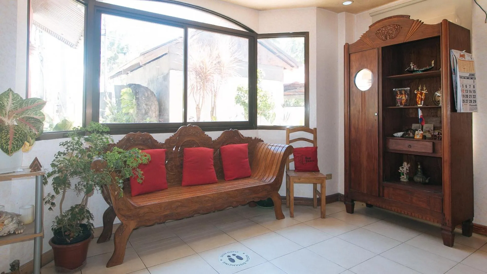 Reddoorz At Coco Grove Tourist Inn Panglao 2*,
